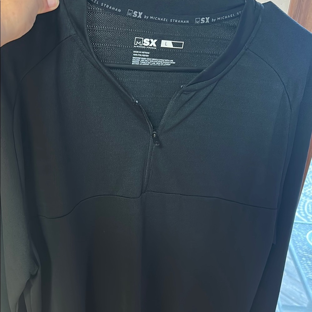 Black Long Sleeve Athletic Top - Picture 4 of 5